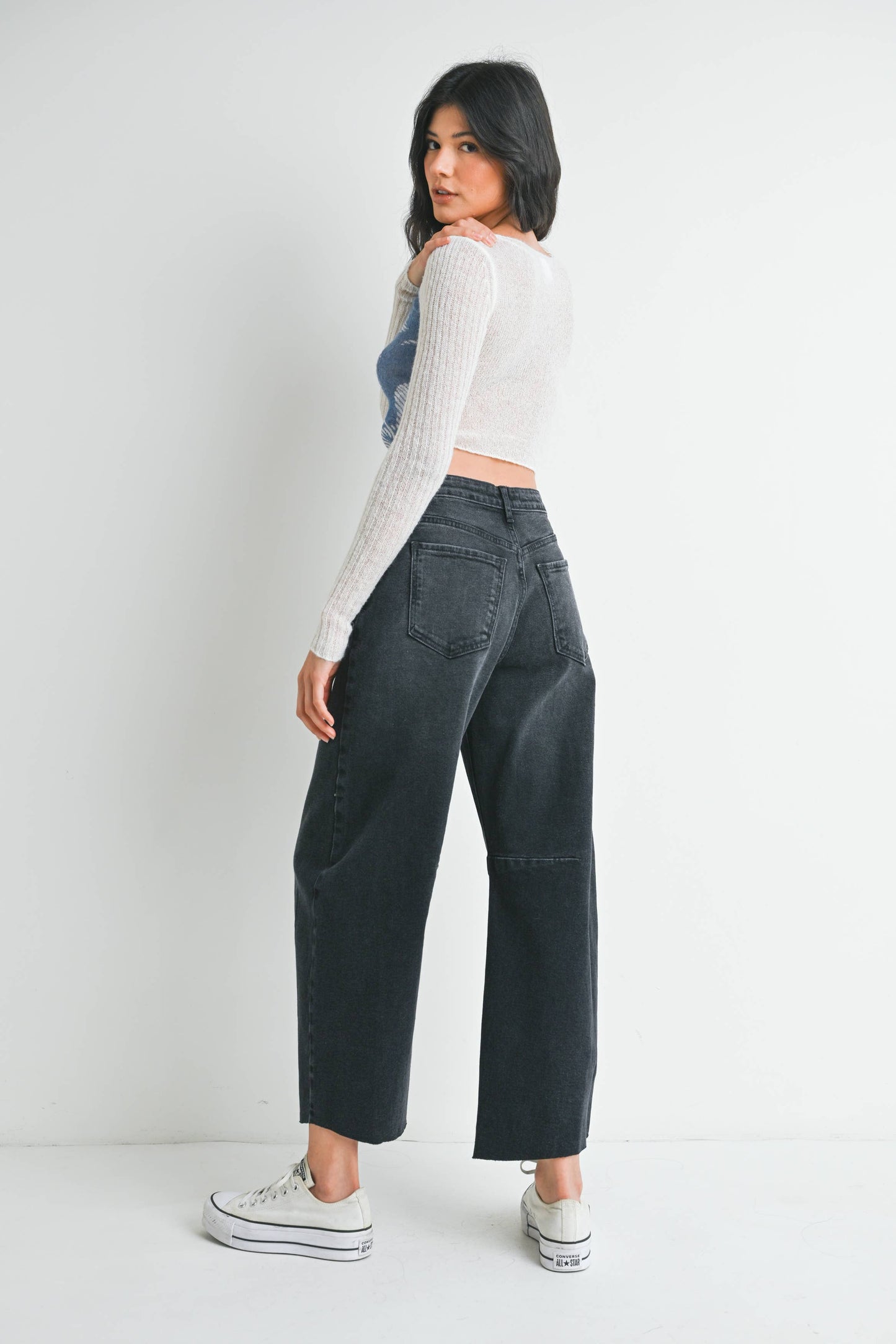Raw Hem Barrel Jean w/ Seams