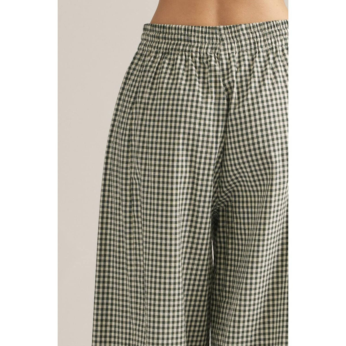 Gingham barrel leg pants