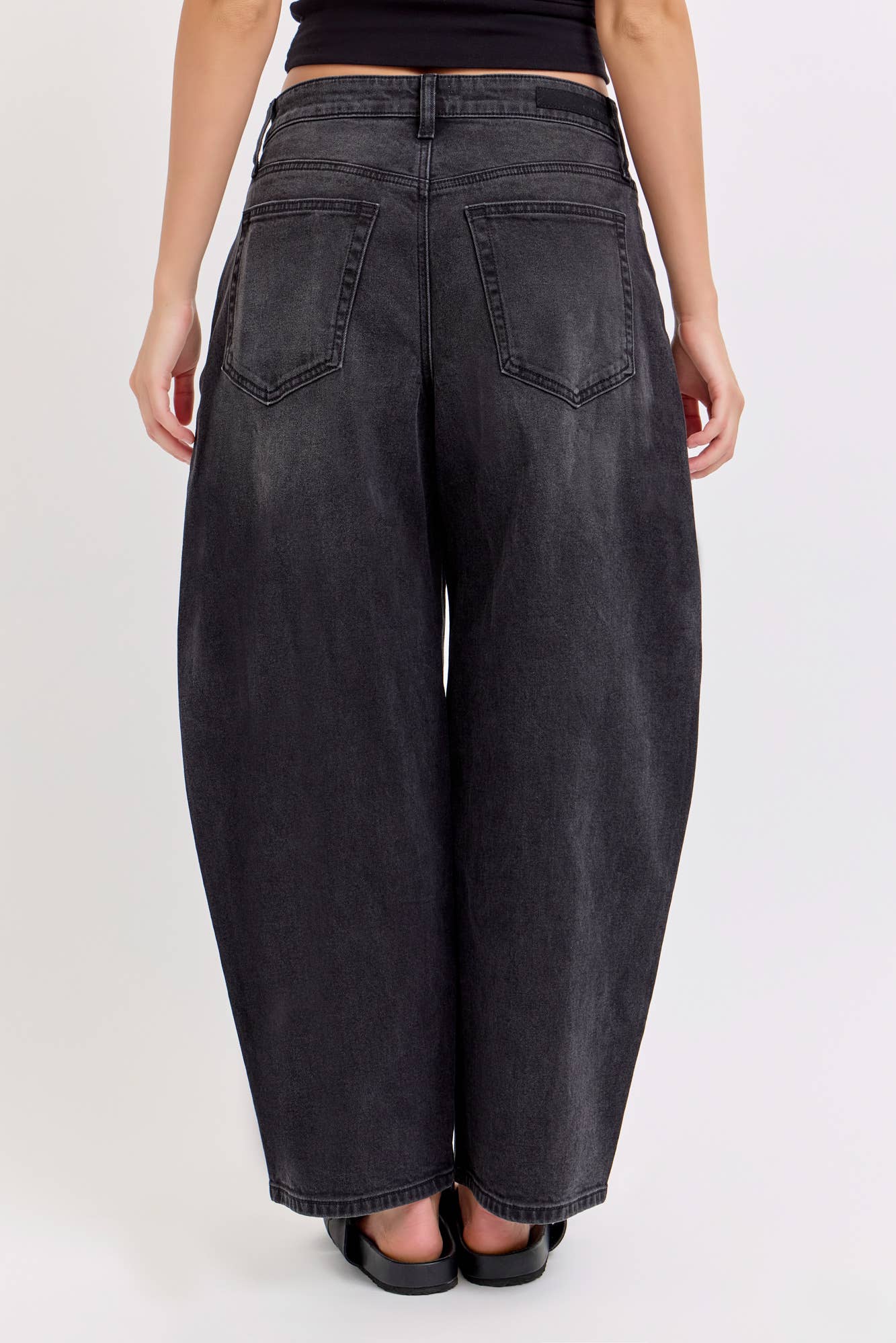 Black Barrel Leg Jean