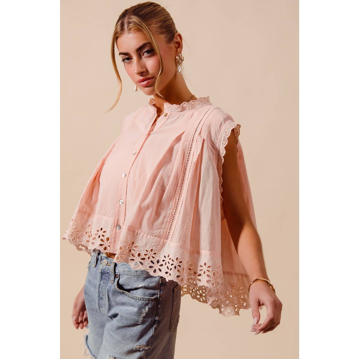 Eyelet Pleated Sleeveless Swing Top
