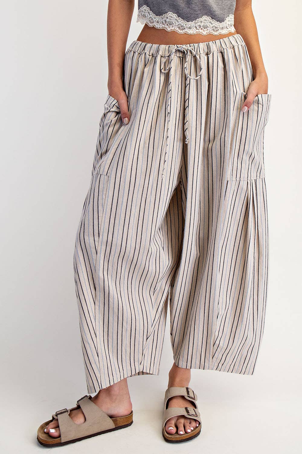 Barrel Drawstring Cotton Pant