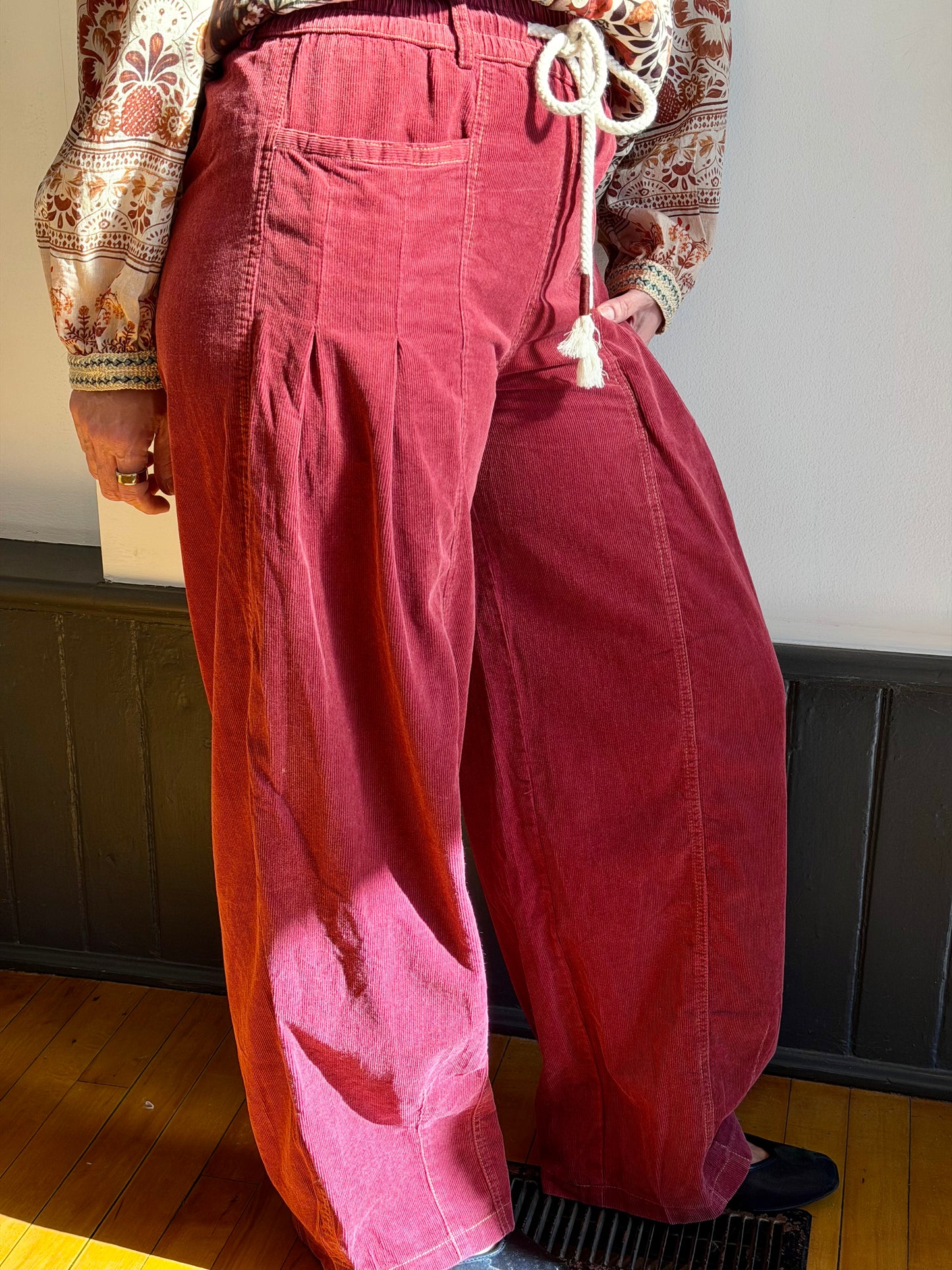 Pleated Barrel Corduroy Pant