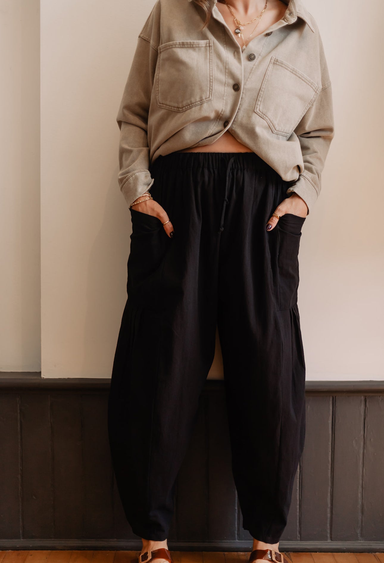 Woven Drawstring Barrel Pant