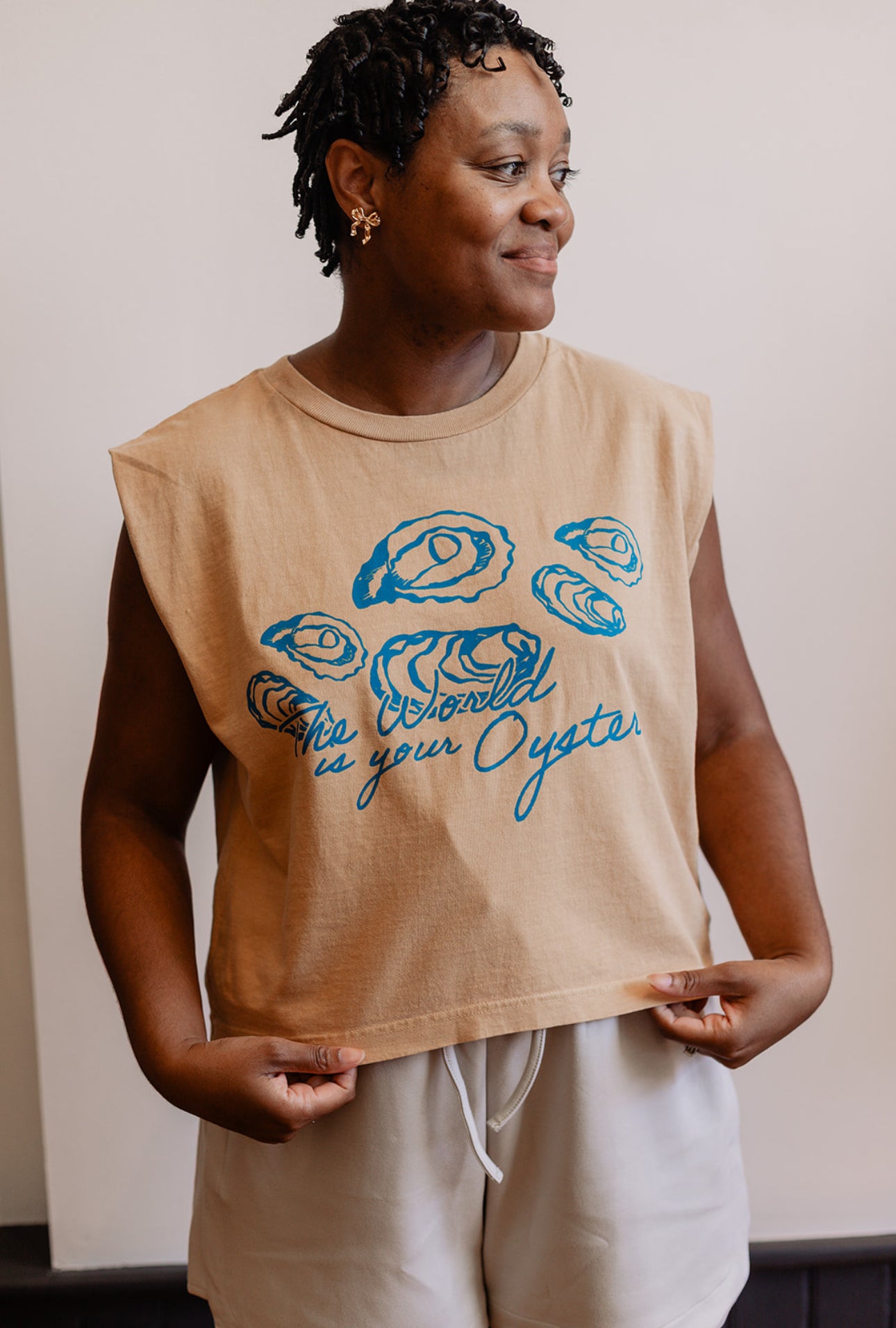 The World is Your Oyster Cropped Muscle Tank