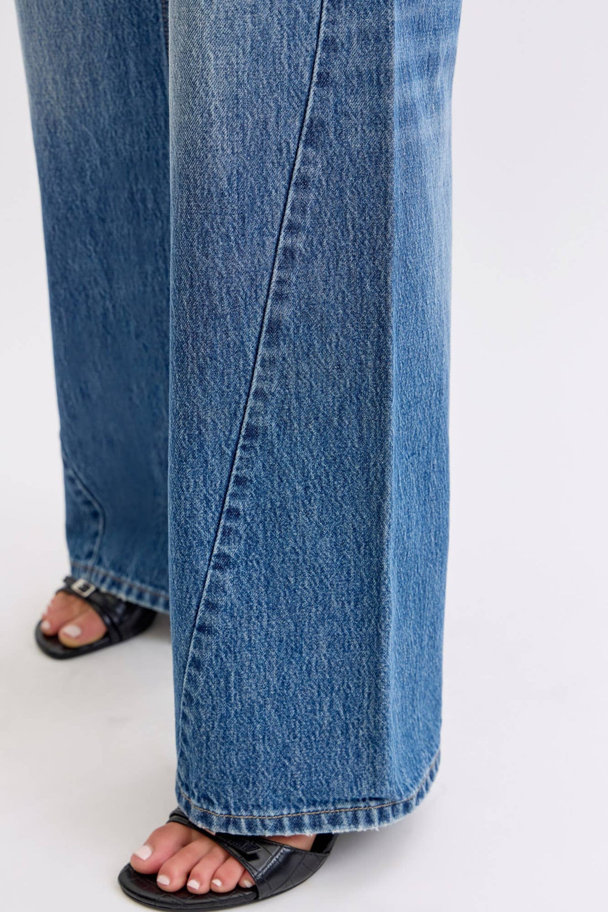 High Rise Wide Leg with Curved Side Seam