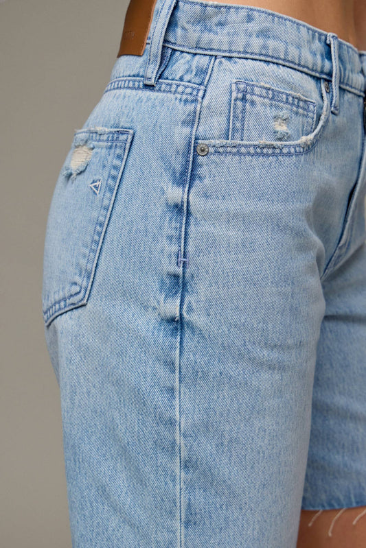 7 1/2" Relaxed Denim Short