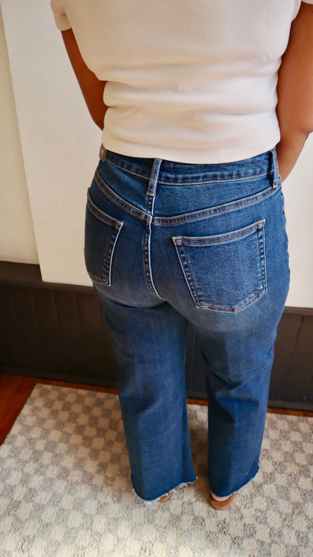 Slim Wide Crop