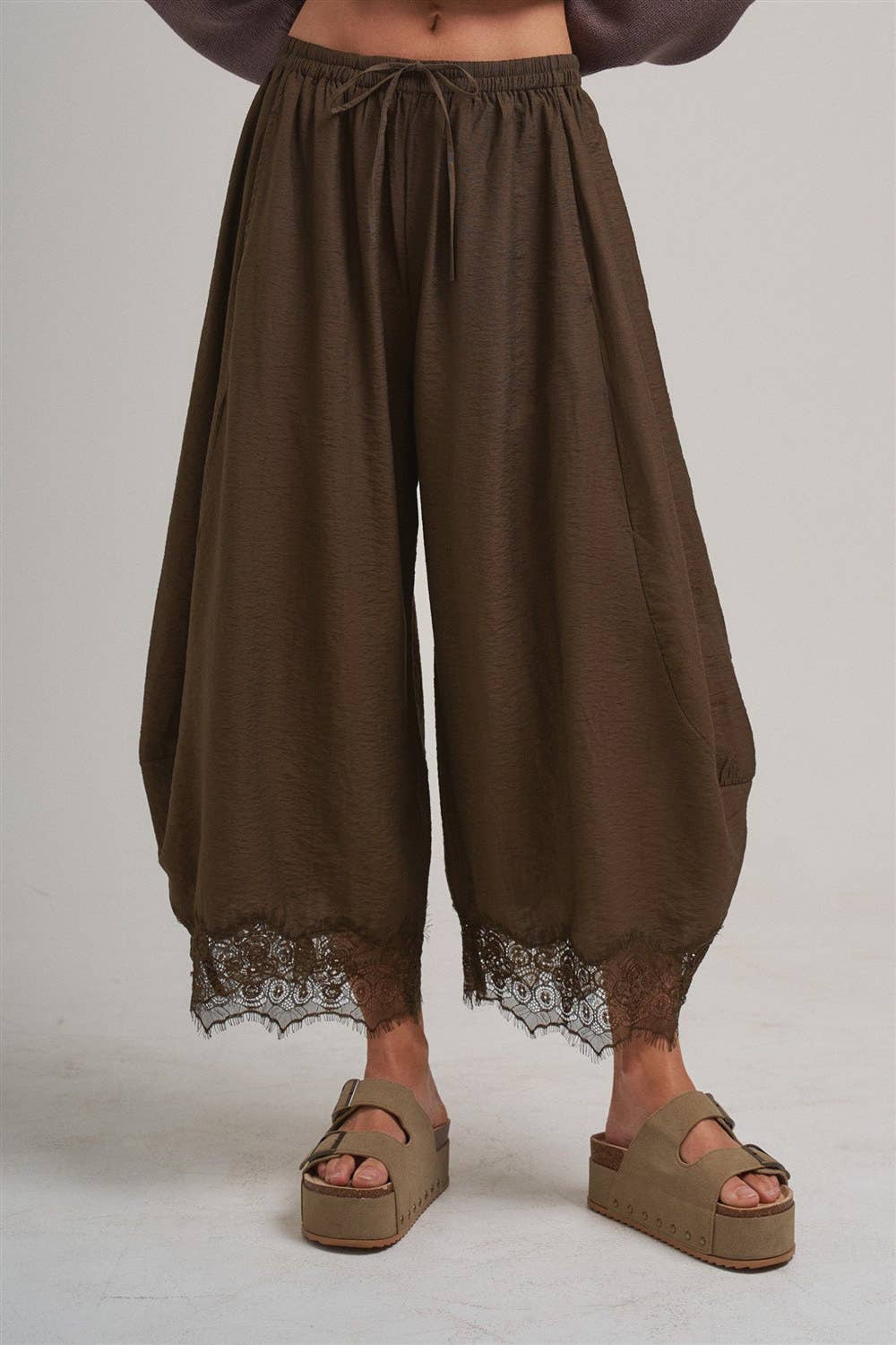 Balloon Lace Elastic Pants