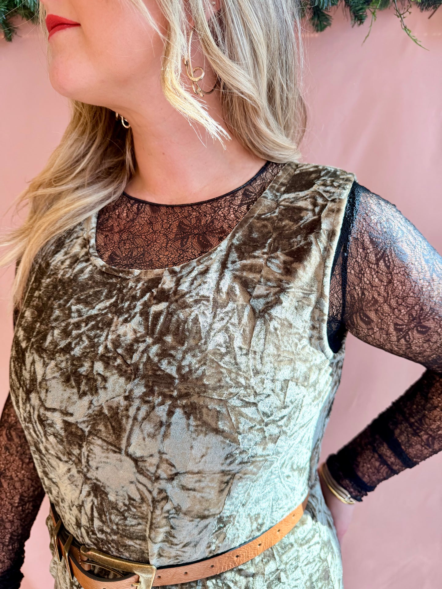 Crew Neck Sheer Lace Tap