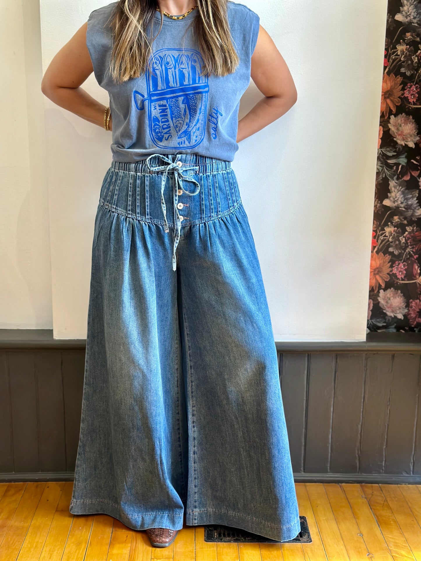 Pleated Wide-Leg Pants