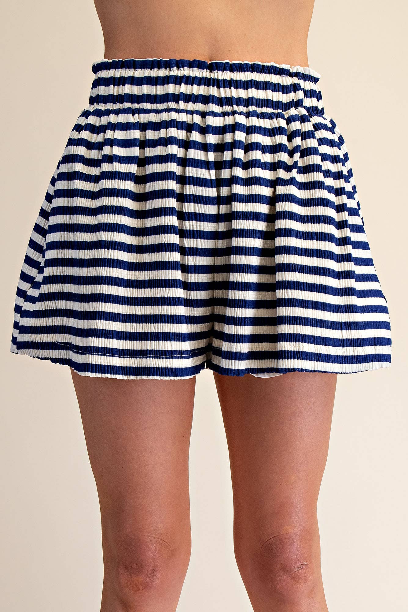 Elastic Waist Pleated Short