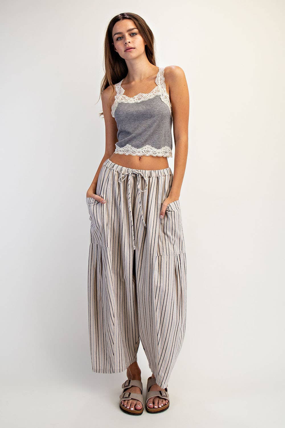 Barrel Drawstring Cotton Pant